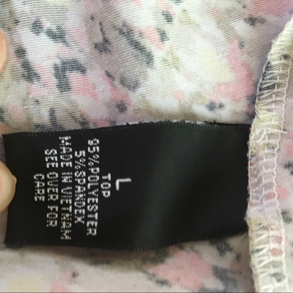 🎁2/$12 LG AB STUDIO MULTI-COLOR SCOOP NECK WING HEM TOP - Picture 11 of 12